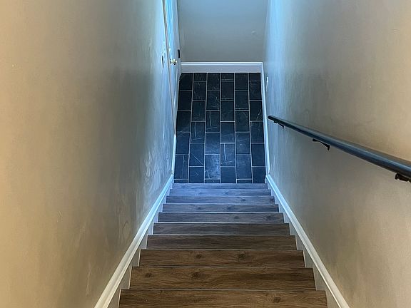 Front Staircase to 
Unit
