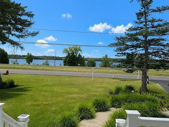 4th image of 997 W River Rd