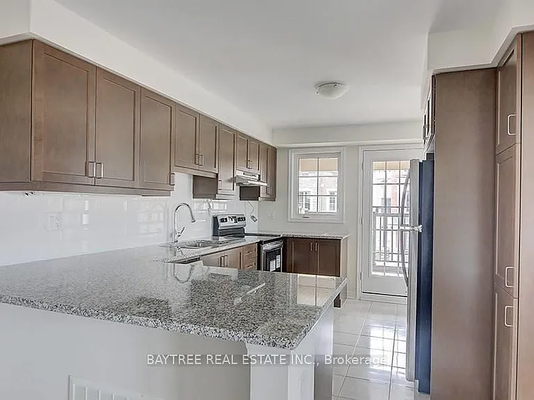 76 Casely Ave — Photo 11