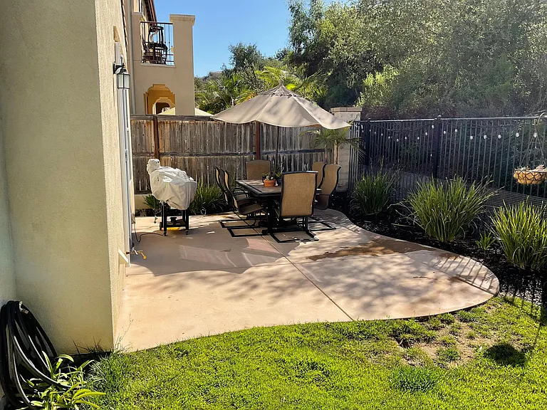 1052 Breakaway Dr — Photo 11