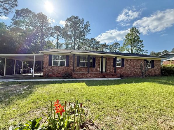 1904 3rd St SE, Moultrie, GA 31768