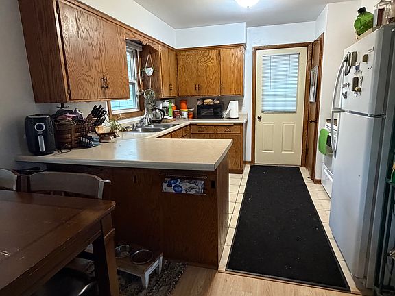 3rd image of 2416 13th St