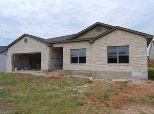 726 Northern Red Oak Ln, Fredericksburg, TX 78624