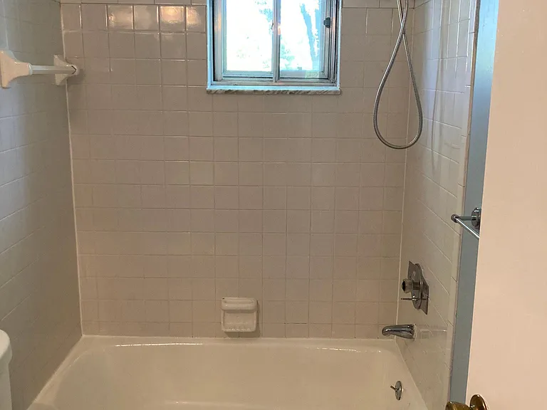 807 Erford Rd — Photo 10