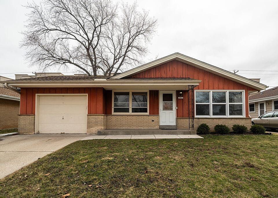 1st image of 10915 W Harvard LANE