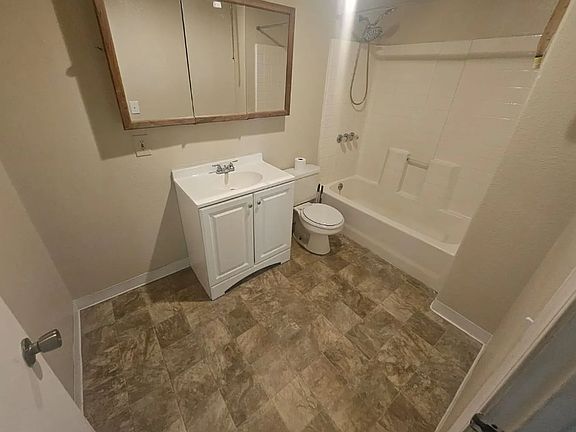 5th image of 51287 Hatfield Rd Unit B