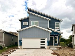 807 Glenn Cir, Raymore, MO 64083
