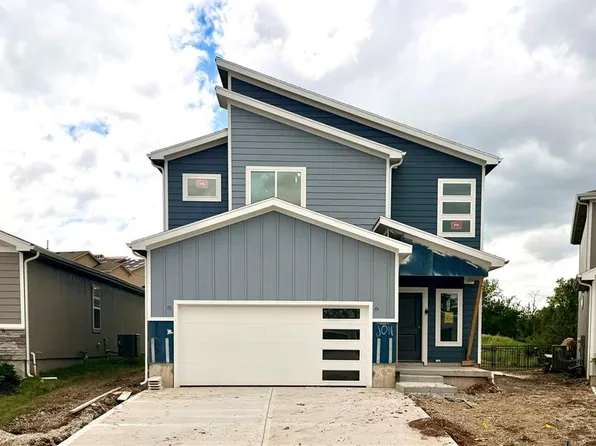 807 Glenn Cir, Raymore, MO 64083