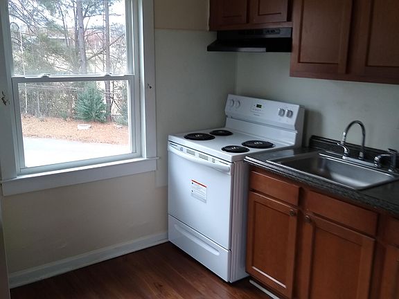 3rd image of 201 Chandler Dr Unit 5C-1