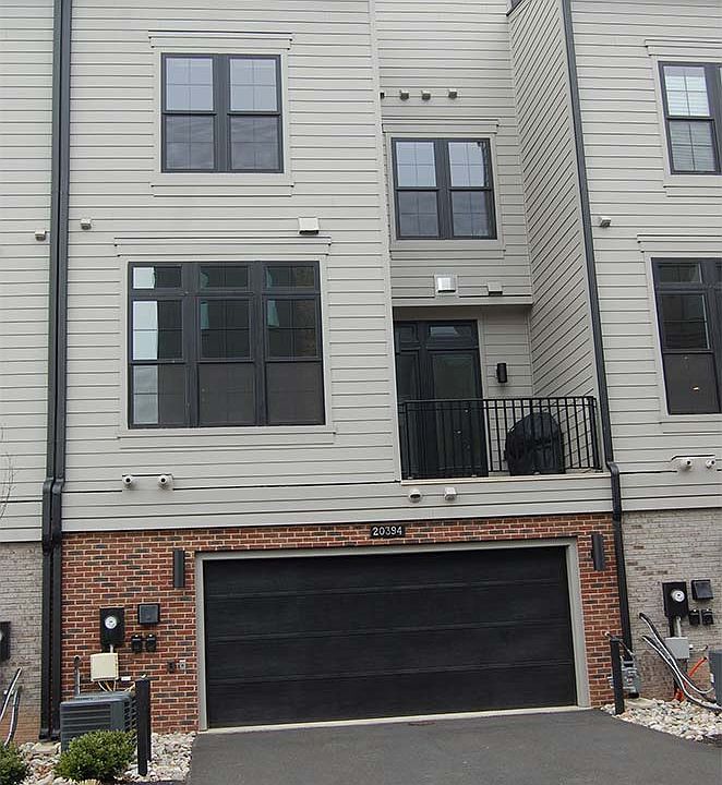 2nd image of 44651 Provincetown Dr