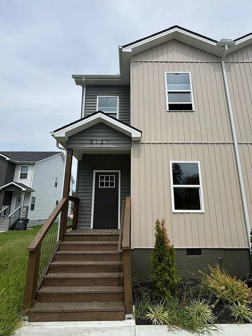 3131 & 3133 Linden Ave — Photo 1