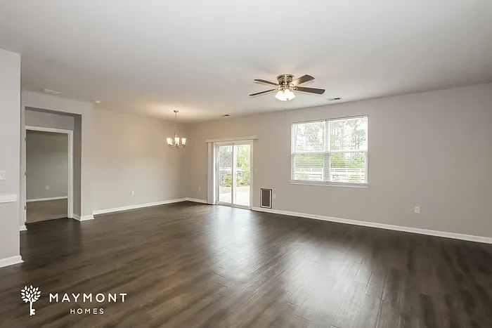 534 Hay Hill Ln — Photo 3