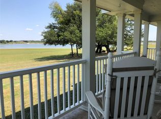 333 Lake Point Rd, Comanche, TX 76442