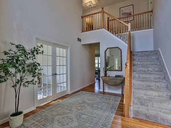 3rd image of 5787 Kempton Ct