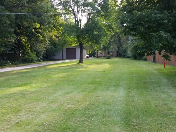 2802 Soldiers Home Rd, West Lafayette, IN 47906