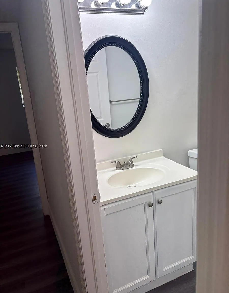 Waterview Condo — Photo 2