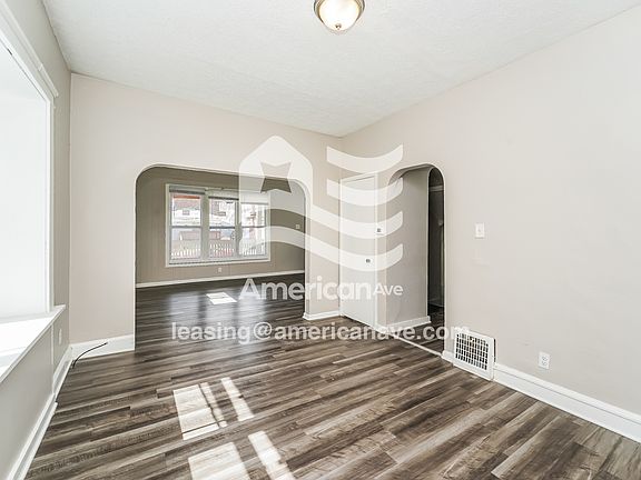 3-Living Room