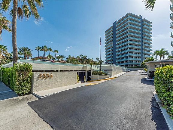 3rd image of 3554 Ocean Dr