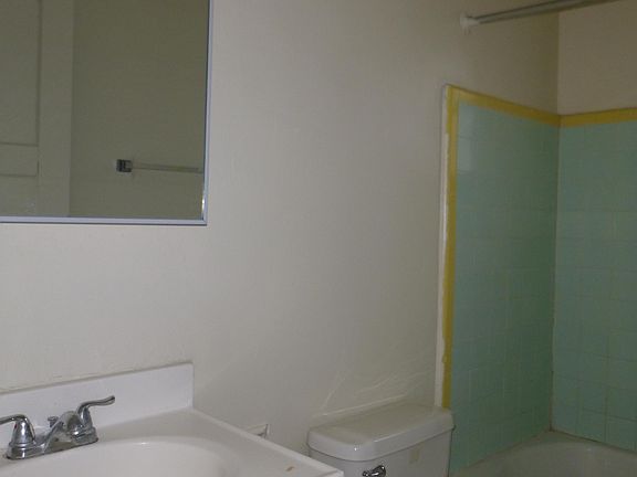 4th image of 1435 E Benson Hwy #8