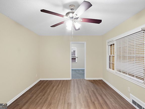 5th image of 4267 Lamar St
