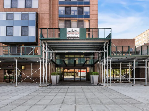 4 Martine Avenue #120, White Plains, NY 10606