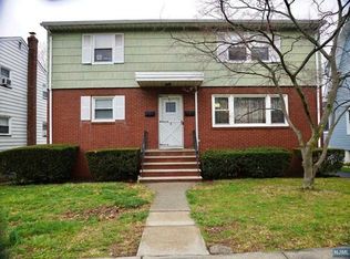 8 8th St, Ridgefield Park, NJ 07660