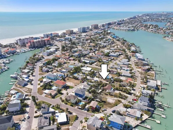 13135 4th St E #6, Saint Petersburg, FL 33708