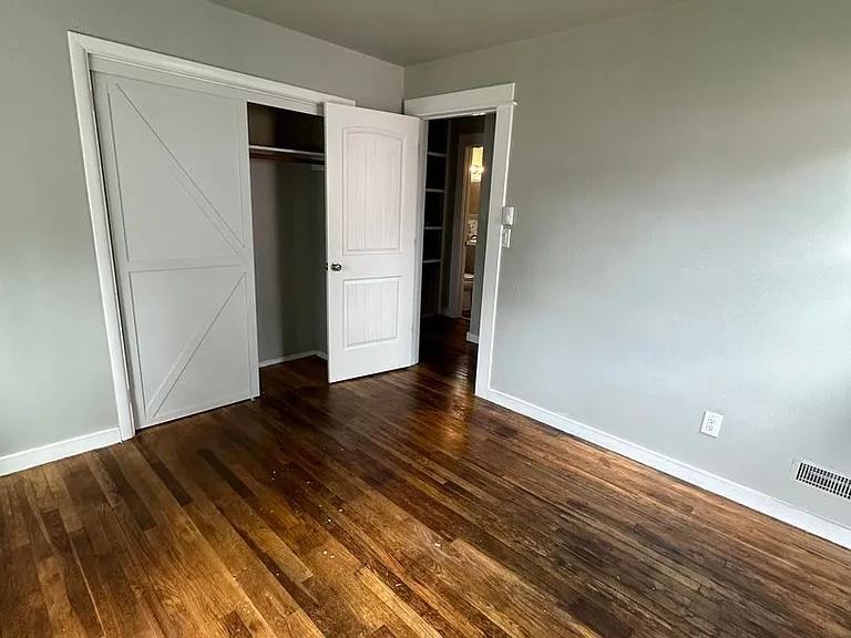921 Alameda Ave — Photo 10