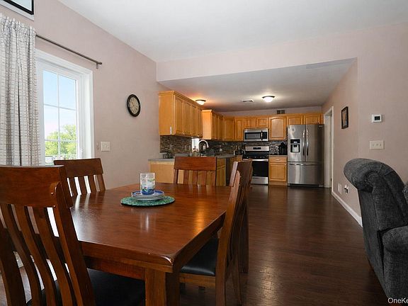 4th image of 1 Decker Farm Road