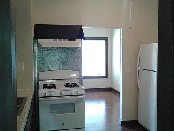 5th image of 124 S Krueger Ave
