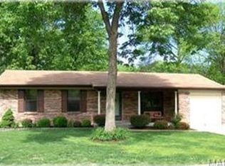 4127 Wenzel Ln, Saint Louis, MO 63129