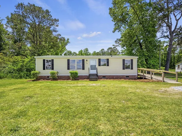 88 Surles Harmon Ln, Newton Grove, NC 28366