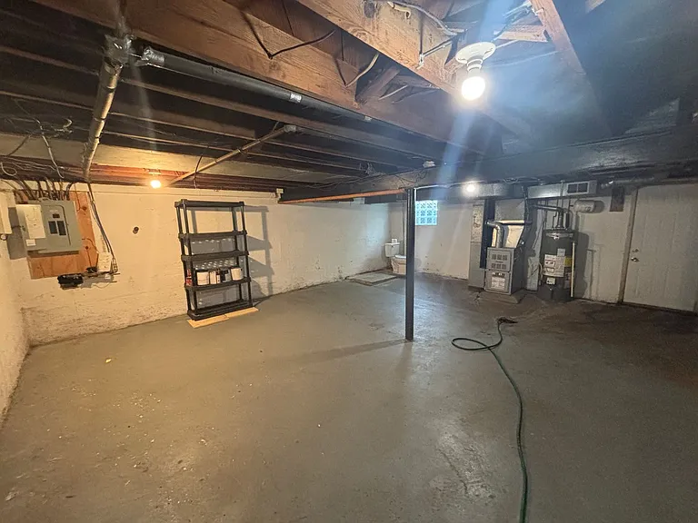 3005 Laketon Rd — Photo 9