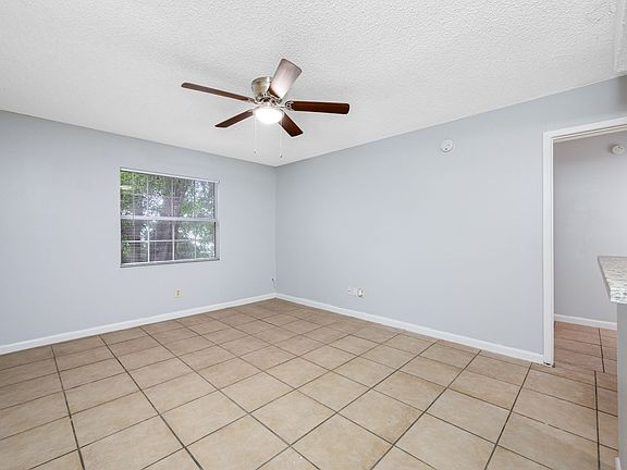3rd image of 5113 N Nebraska Ave APT B2