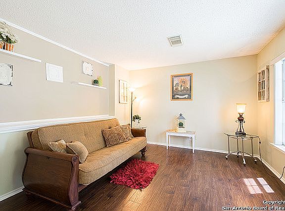 4th image of 1125 Morningmist Ln