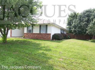 4598 W Portland St, Springfield, MO 65802