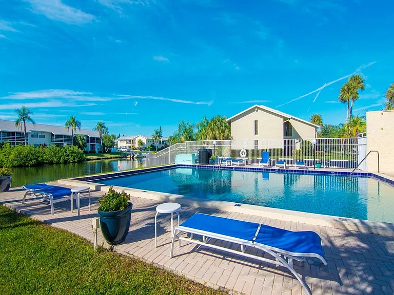 1860 Robalo Dr #203A — Photo 29