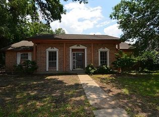 9903 Greencreek Dr, Houston, TX 77070