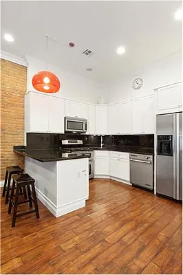 Sold by D'Andrea Craig Realty | media 17