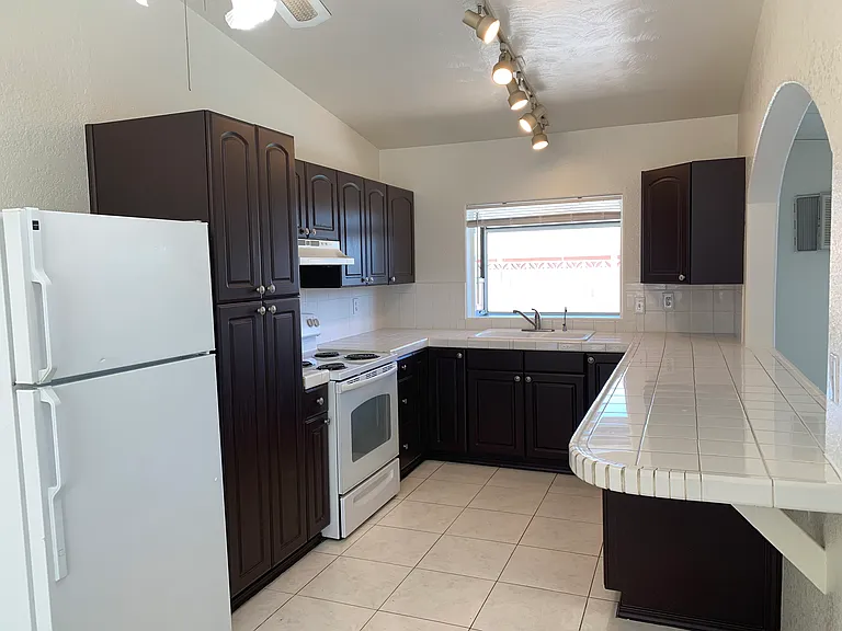 7300 Lattimore Dr — Photo 4