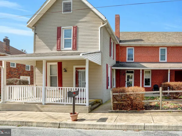 20 S 2nd St, Halifax, PA 17032
