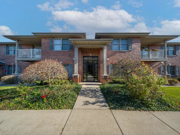 635 Cambridge Ct Unit 1-D, Munster, IN 46321