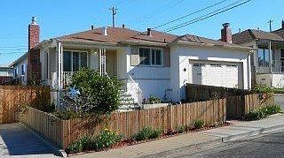 5th image of 128 Rosewood Way
