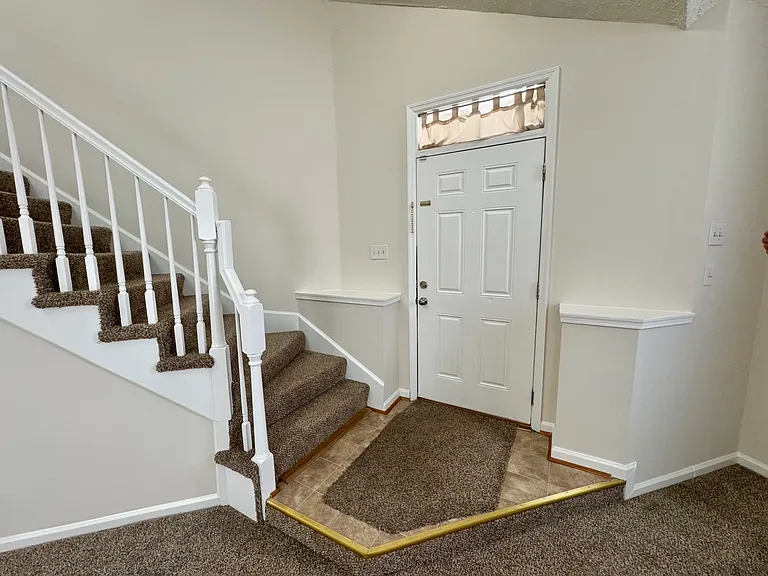 3210 Forest Green Dr — Photo 3