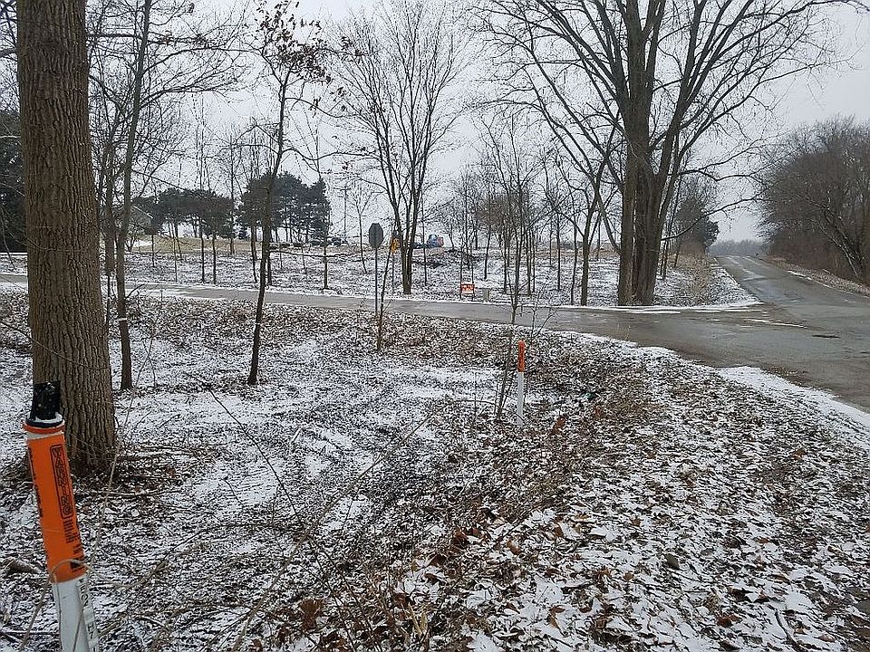 2nd image of Sawmill Lk