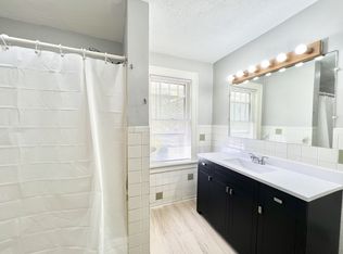 608 1/2 Portland Ave, Beloit, WI 53511