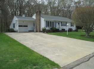 225 Jean Dr, Seekonk, MA 02771