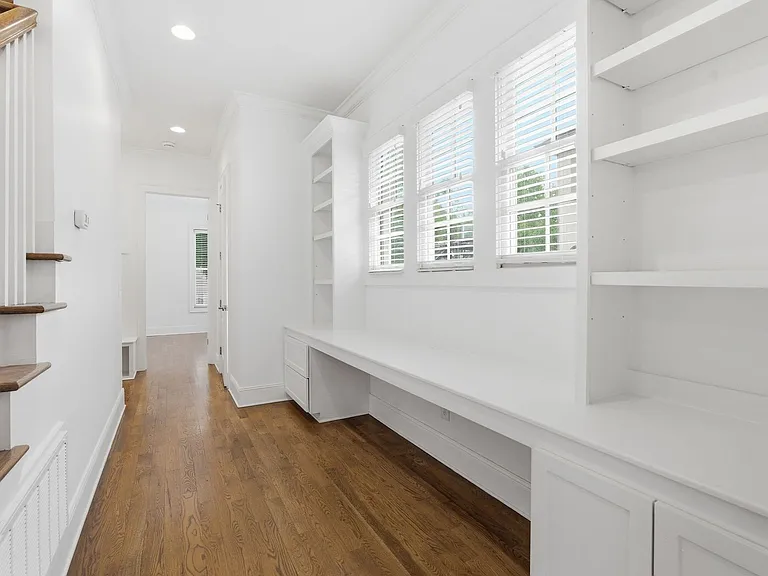 404 Woodmont Hall Pl — Photo 22