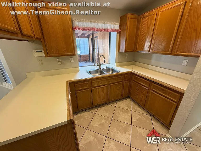 13584 Searson Dr — Photo 8