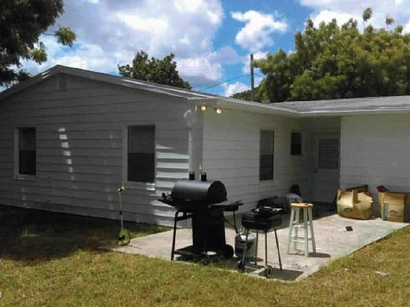 4th image of 715 Japonica Dr